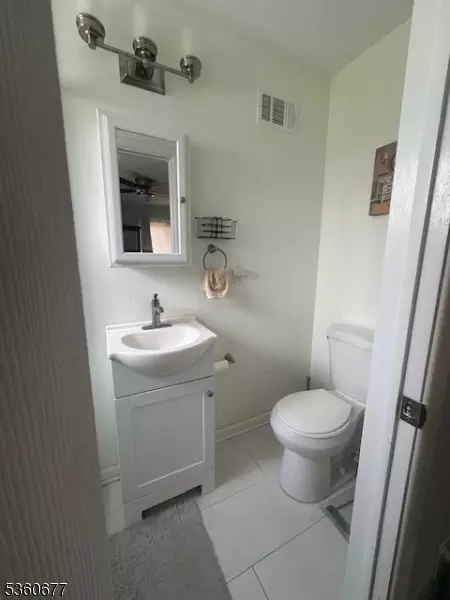 87 Richard St, Dover, NJ 07801 photo 10