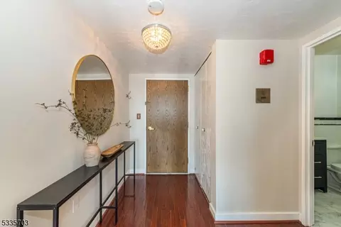 1 Euclid Ave #4E, Summit, NJ 07901 photo 2