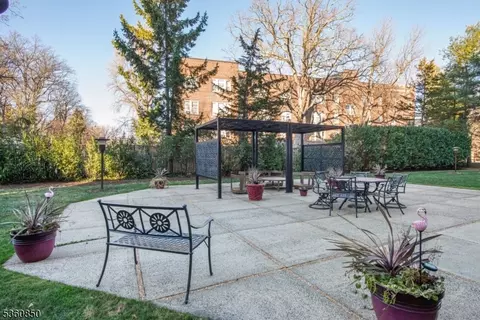 1 Euclid Ave #4E, Summit, NJ 07901 photo 24