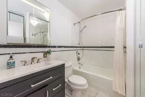 1 Euclid Ave #4E, Summit, NJ 07901 photo 17