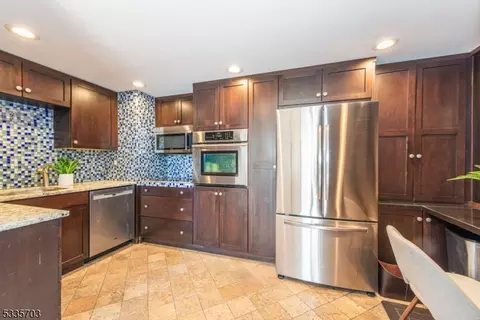 1 Euclid Ave #4E, Summit, NJ 07901 photo 9