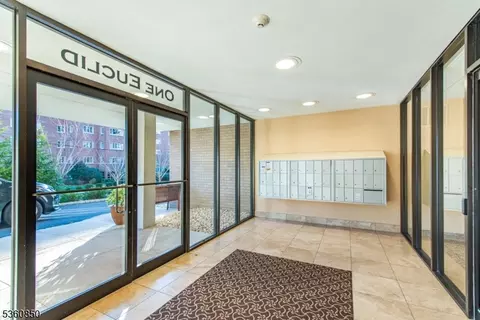 1 Euclid Ave #4E, Summit, NJ 07901 photo 29