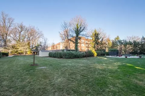 1 Euclid Ave #4E, Summit, NJ 07901 photo 25