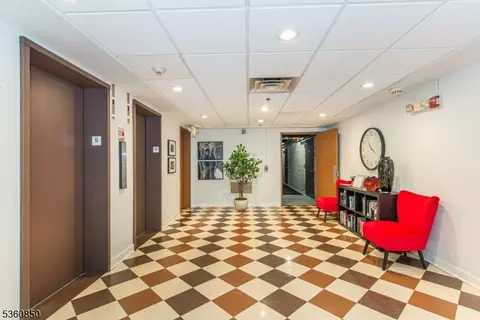 1 Euclid Ave #4E, Summit, NJ 07901 photo 27