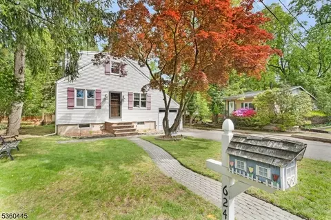 624 New St, River Vale, NJ 07675