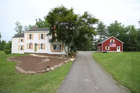89 Leffler Hill Rd, Flemington, NJ 08822
