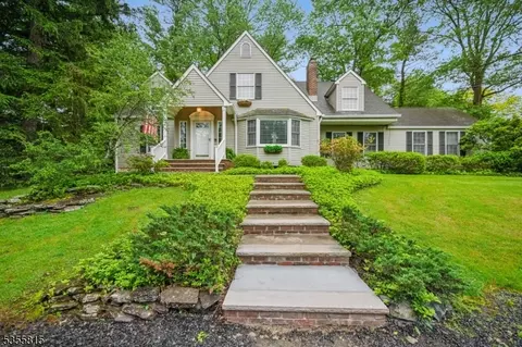 1078 Mountain Ave, Berkeley Heights, NJ 07922