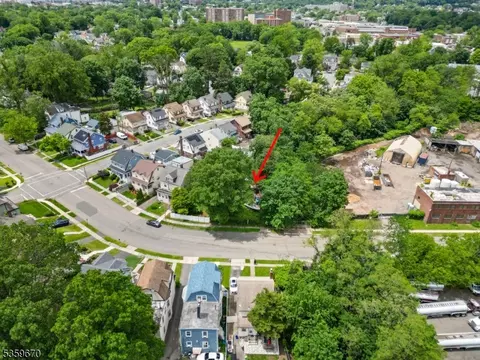 103 Midland Ave, East Orange City, NJ 07017