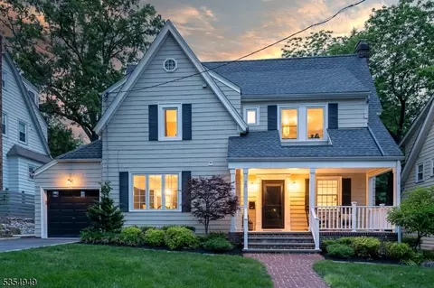23 New England Rd, Maplewood, NJ 07040