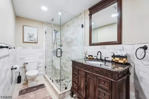 31 Bourbon St, Wayne, NJ 07470 photo 34