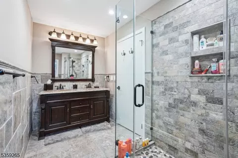 31 Bourbon St, Wayne, NJ 07470 photo 23
