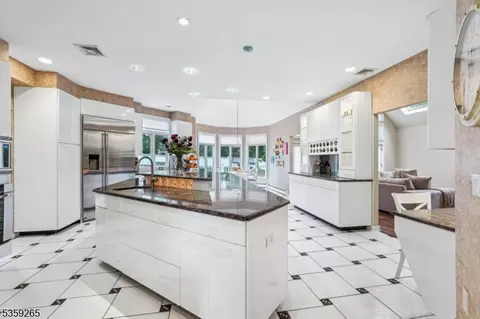 31 Bourbon St, Wayne, NJ 07470 photo 13