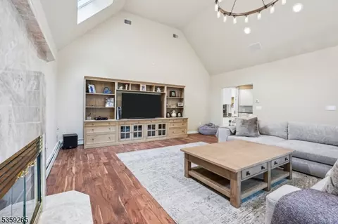 31 Bourbon St, Wayne, NJ 07470 photo 12