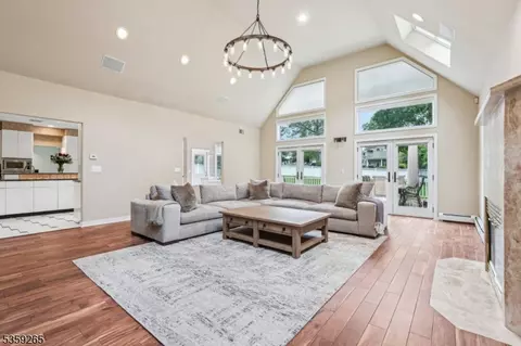 31 Bourbon St, Wayne, NJ 07470 photo 10