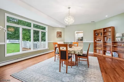 31 Bourbon St, Wayne, NJ 07470 photo 8