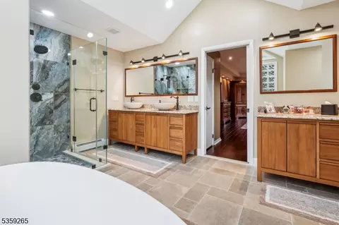 31 Bourbon St, Wayne, NJ 07470 photo 28
