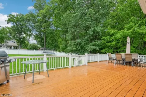 31 Bourbon St, Wayne, NJ 07470 photo 36