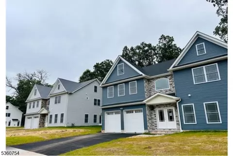 90 Hancock Rd, Piscataway, NJ 08854