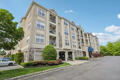 5107 Burwood Rd #5107, Clifton, NJ 07013