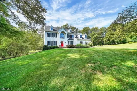 6 William Way, Long Valley, NJ 07853