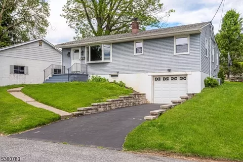 315 Pennsylvania Ave, Phillipsburg, NJ 08865