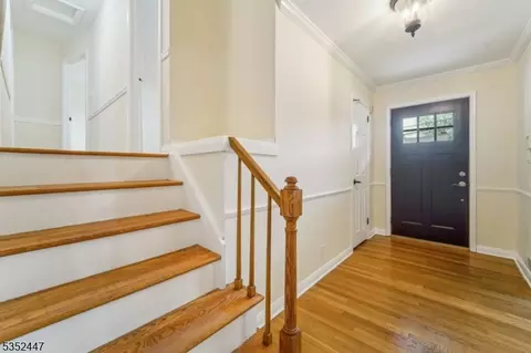 7 Swan Ter, Wayne, NJ 07470 photo 14