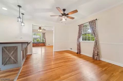 7 Swan Ter, Wayne, NJ 07470 photo 8