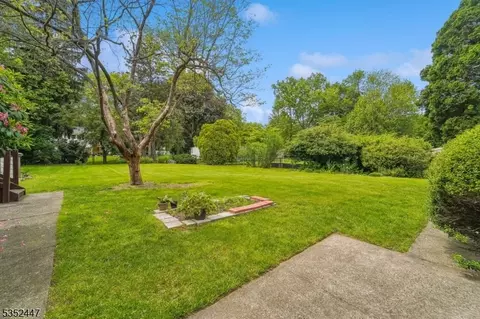 7 Swan Ter, Wayne, NJ 07470 photo 28