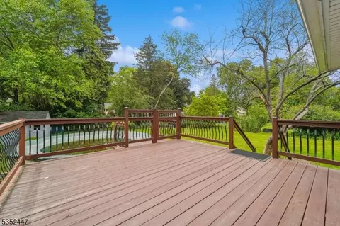 7 Swan Ter, Wayne, NJ 07470 photo 25