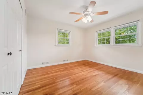 7 Swan Ter, Wayne, NJ 07470 photo 18