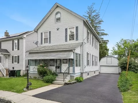 13 Monroe St, Washington, NJ 07882