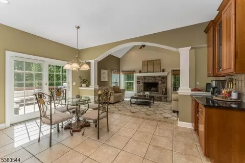 304 Hidden Meadow Ln, Hampton, NJ 08827 photo 7