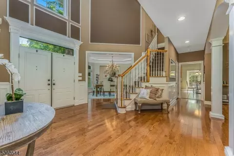304 Hidden Meadow Ln, Hampton, NJ 08827 photo 2