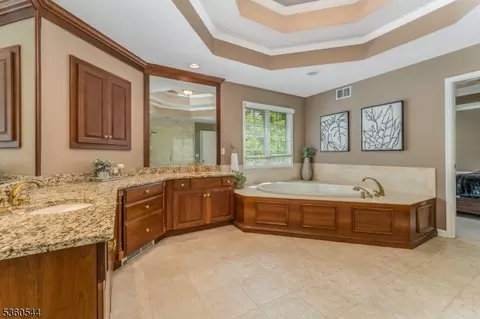 304 Hidden Meadow Ln, Hampton, NJ 08827 photo 22