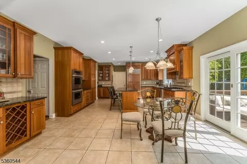 304 Hidden Meadow Ln, Hampton, NJ 08827 photo 6