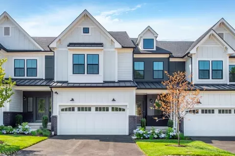 13 Ayers St, Far Hills, NJ 07931