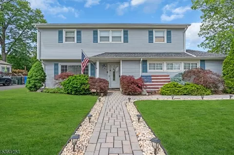 14 E Shirley Ave, Colonia, NJ 07067