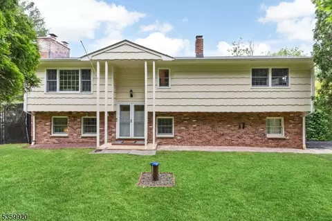 16 Deerpath Rd, Califon, NJ 07830