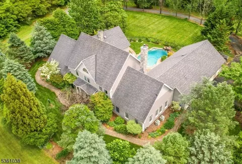 80 Linvale Rd, Ringoes, NJ 08551