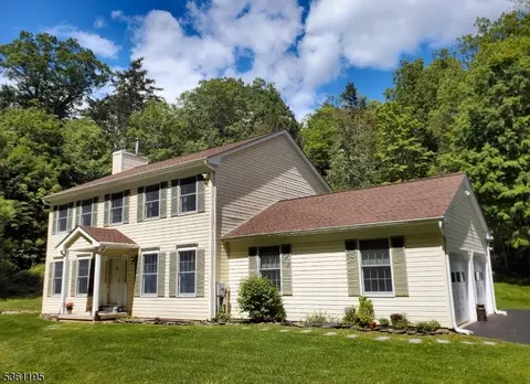 10 E Crisman Rd # A, Blairstown Twp, NJ 07825