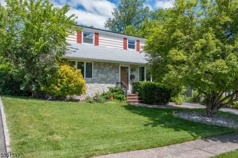 9 Rutan Pl, Bloomfield, NJ 07003