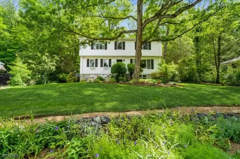 73 Cedar Rd, Ringwood, NJ 07456