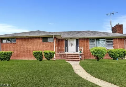 77 Manhattan Ave, Avenel, NJ 07001