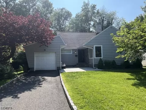 36 Tamaques Way, Westfield, NJ 07090