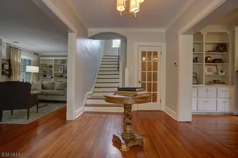 5 Sunset Dr, Summit, NJ 07901 photo 2