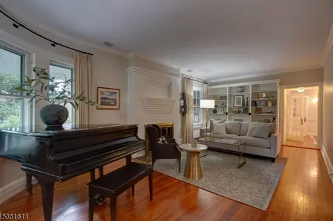 5 Sunset Dr, Summit, NJ 07901 photo 4