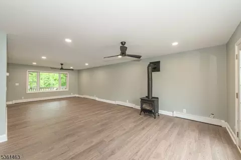 5 Britton St, Netcong, NJ 07857 photo 8