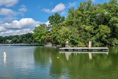 498 Pines Lake Dr, Wayne, NJ 07470 photo 37