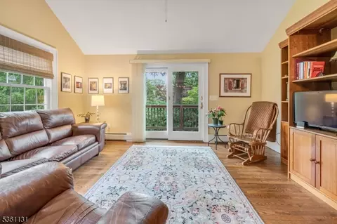 498 Pines Lake Dr, Wayne, NJ 07470 photo 14