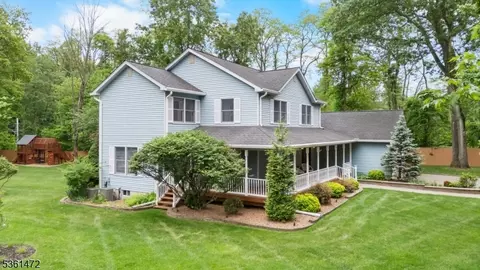 9 Castaby Way, Mount Tabor, NJ 07878